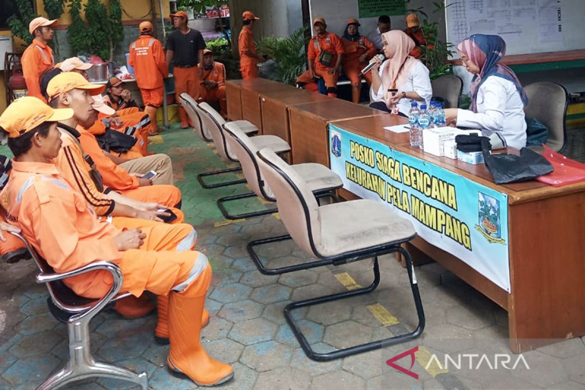 Pj Gubernur DKI terbitkan aturan batasi usia PJLP