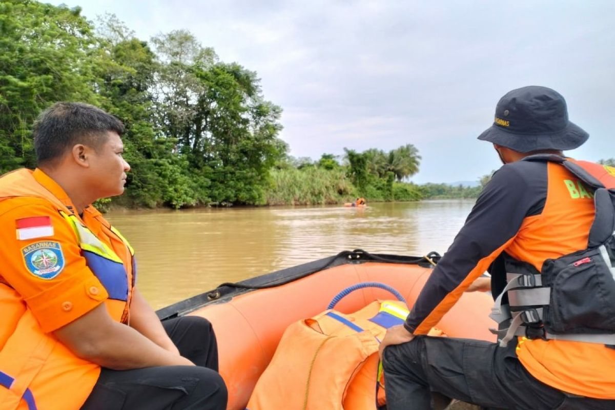 Tim SAR hentikan pencarian satu dari dua bersaudara tenggelam di Konawe Utara