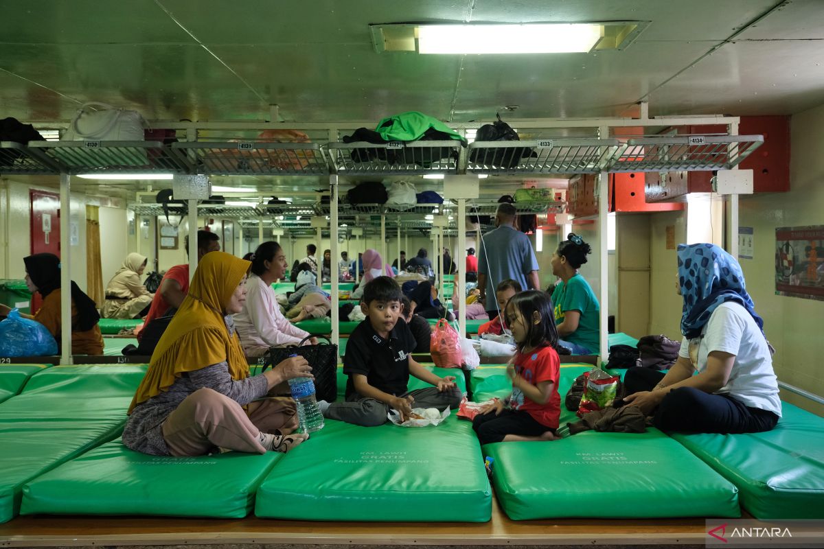 Penumpang kapal Pelni di Kalbar meningkat jelang Natal