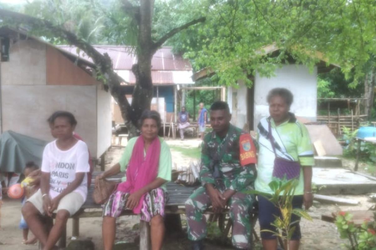 Posramil Warsa menyambangi warga binaan Kampung Wirinsos
