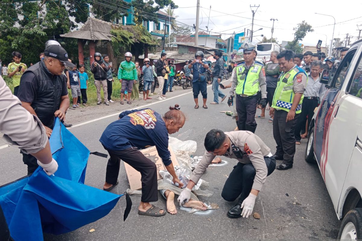 Pengendara sepeda motor tewas terlindas Bus Damri di Sukabumi