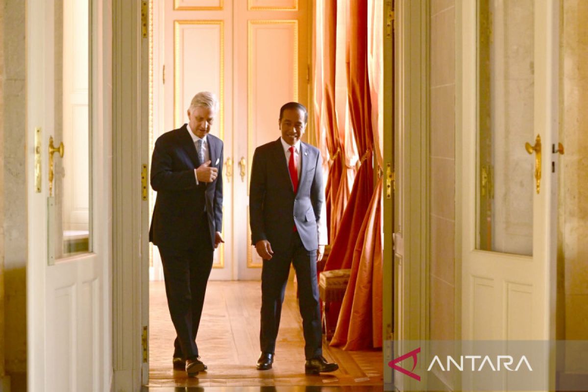Presiden Joko Widodo  disambut Raja Belgia di Istana Laeken