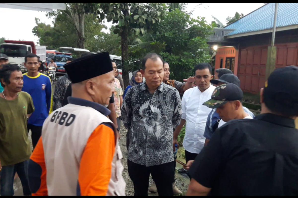 Sekda Langkat instruksikan kirim sembako ke lokasi pengungsian banjir Padang Tualang