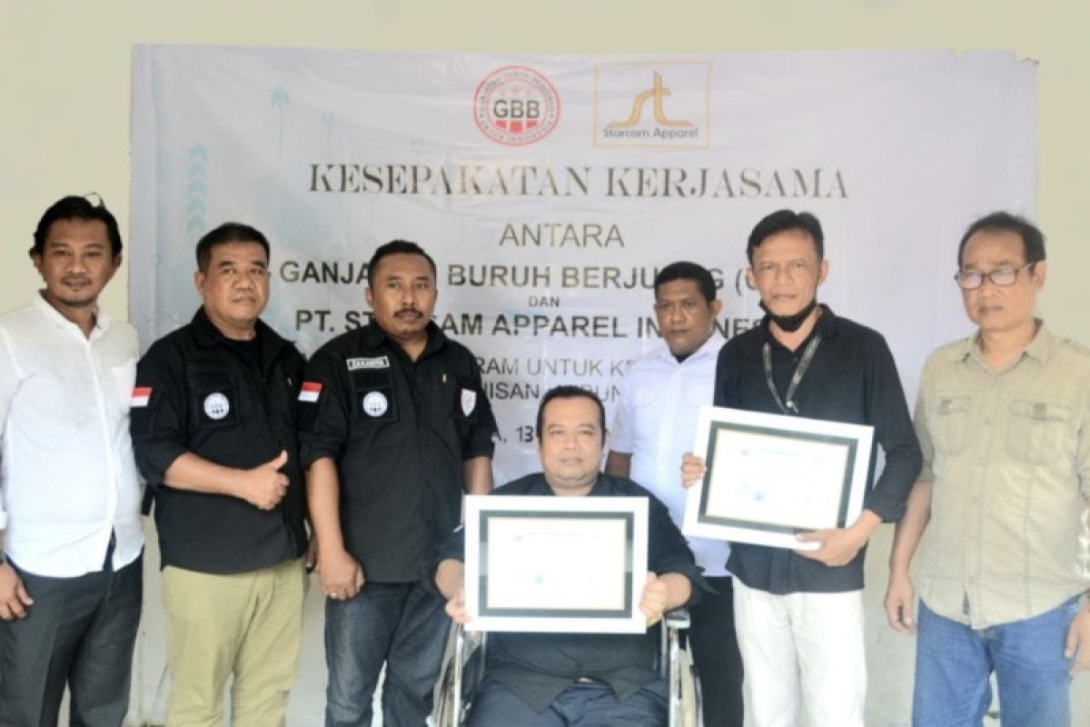 Ganjaran Buruh Berjuang-PT Starcam Apparel Indonesia sepakat sejahterakan buruh