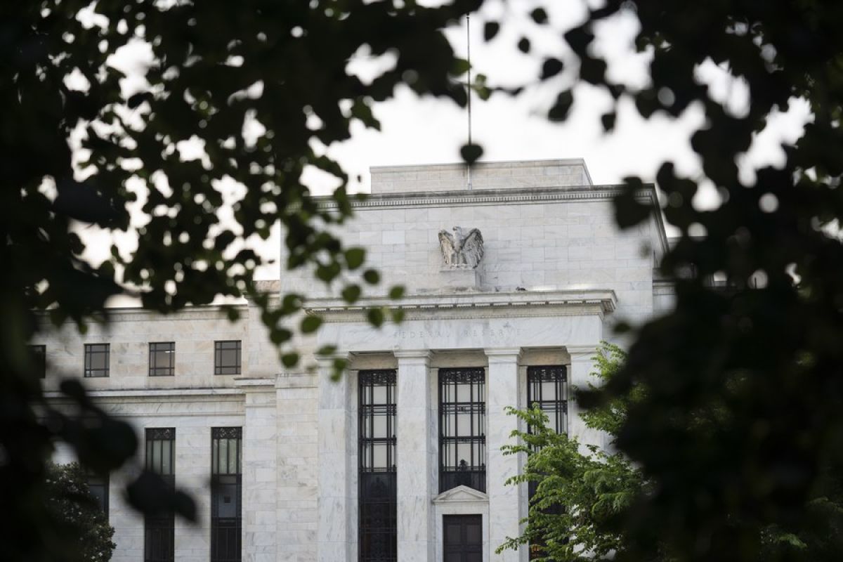 The Fed naikkan suku bunga pertanda melawan inflasi jauh dari selesai