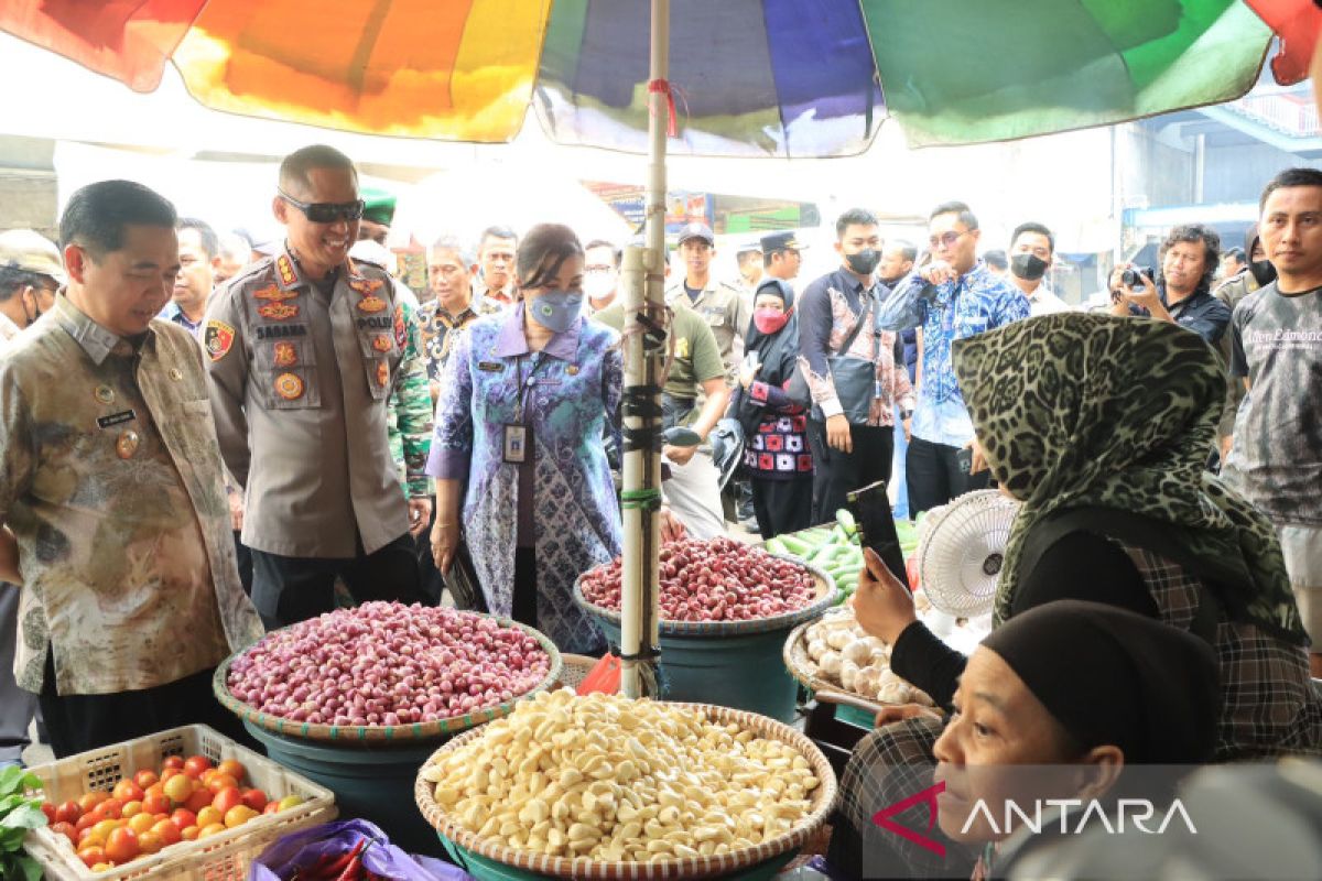 Satgas Pangan Polresta Banjarmasin awasi stabilitas kebutuhan pokok jelang Natal