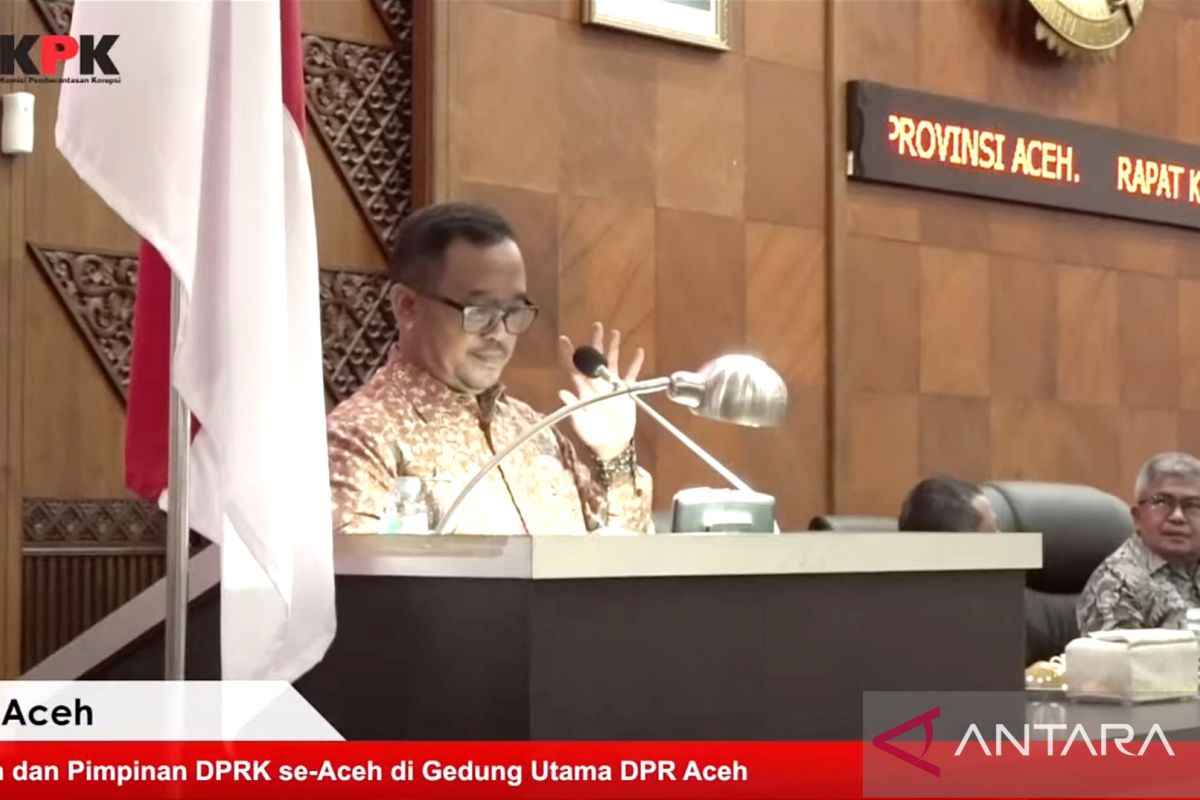 KPK ingatkan pimpinan DPR se Aceh tak minta fee dari dana pokir