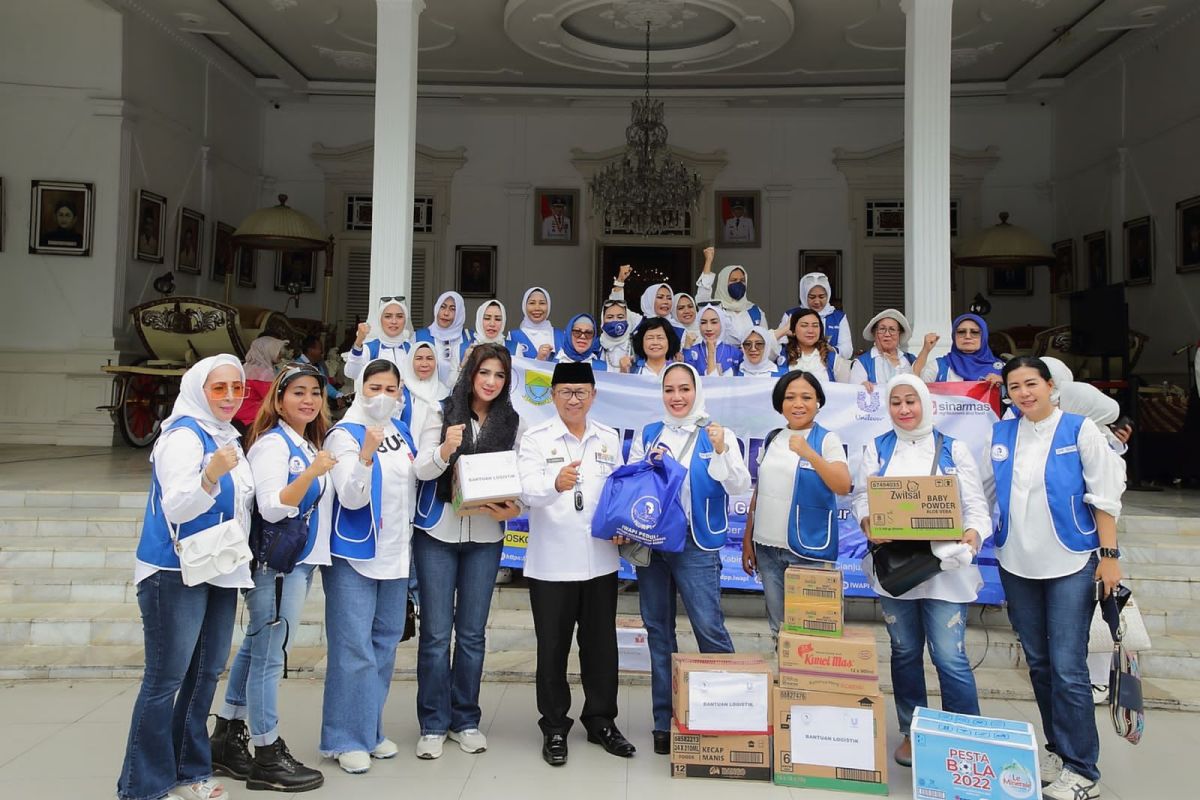 IWAPI salurkan bantuan sembako hingga perlengkapan bayi ke Cianjur