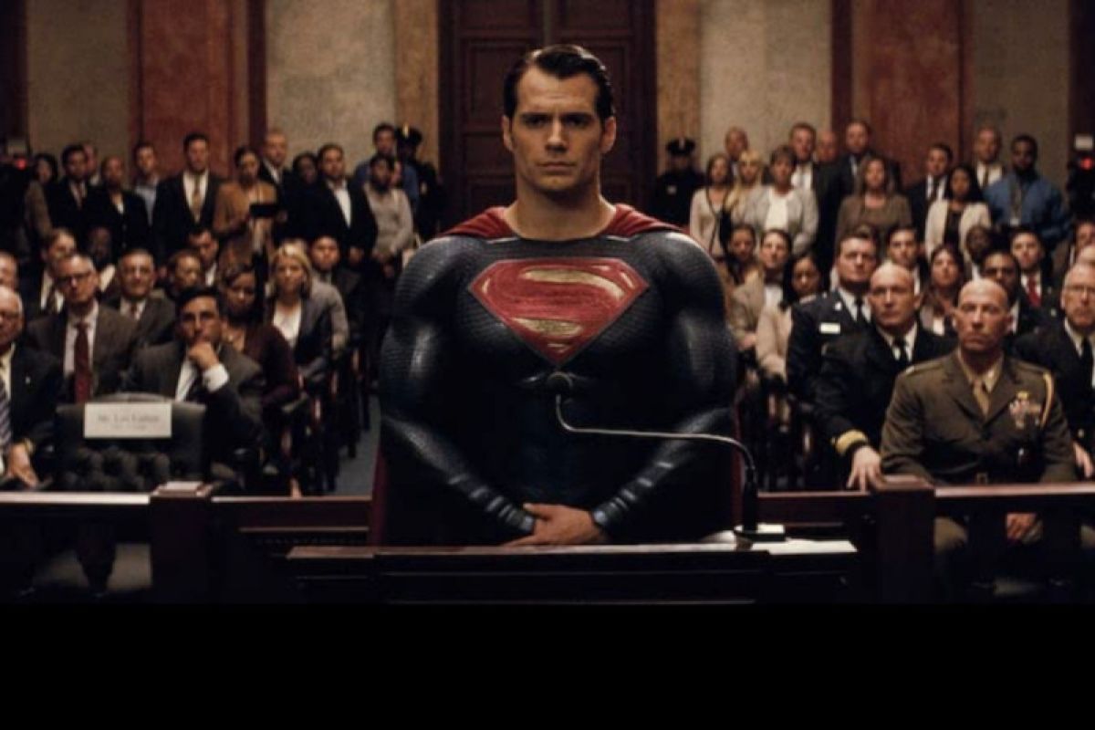 Aktor Henry Cavill tidak lagi perankan Superman