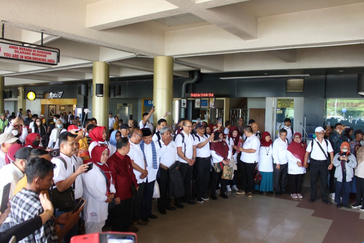 120 diaspora Minang Sydney "Pulang Basamo" ke Padang