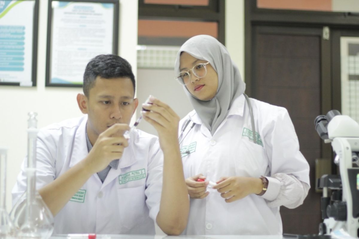 Angkatan I FK UM Surabaya lulus 100 persen ujian kompetensi profesi