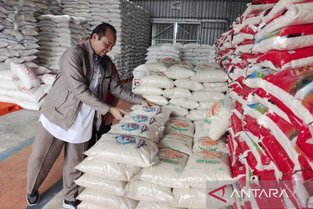 Bulog Kalteng tegaskan ketersediaan beras aman hadapi Natal-Tahun Baru