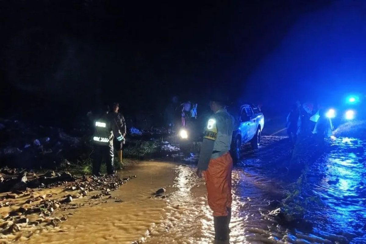 BMKG imbau warga Mabar waspada bencana hidrometeorologi