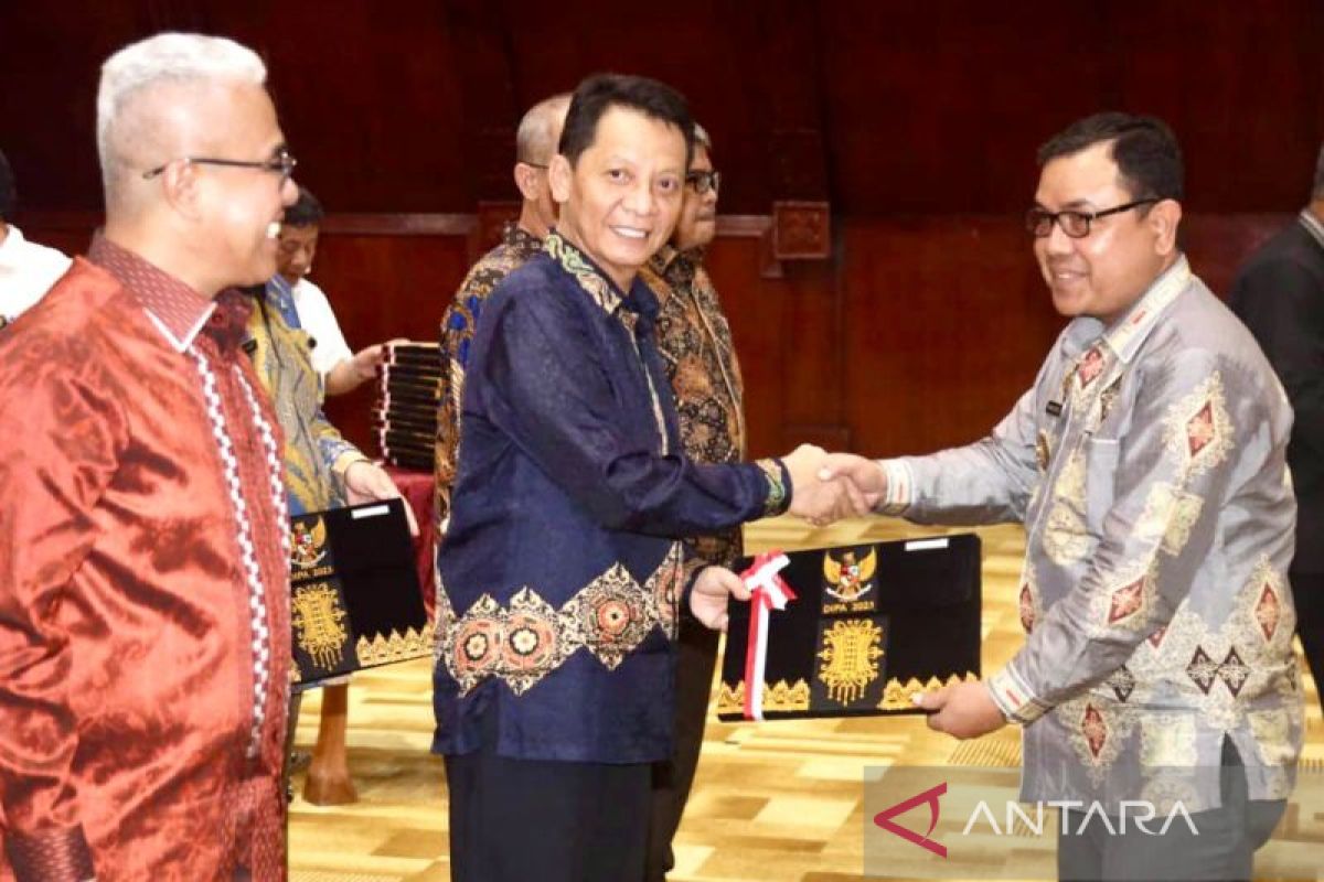 Berhasil pertahankan WTP delapan kali, Pemkab Aceh Barat terima penghargaan dari Kemenkeu