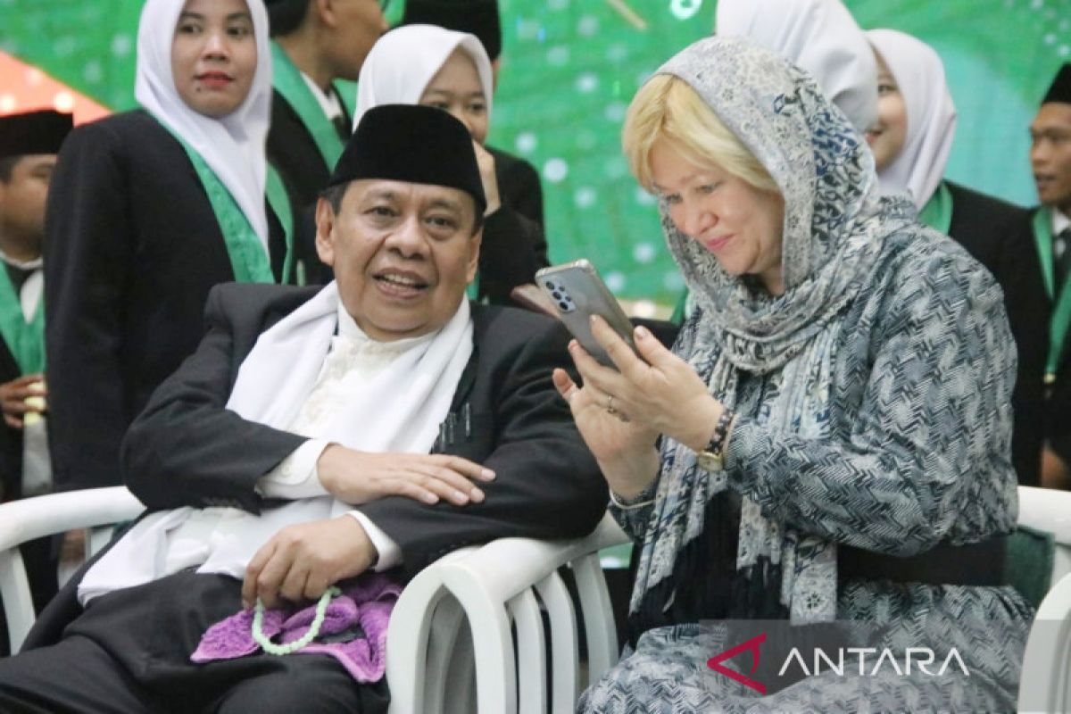 Kedubes Rusia ingin adopsi pola pengkaderan ulama MUI Bogor