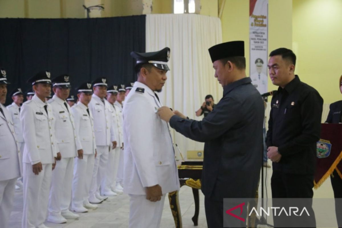 Bupati OKU ingatkan kades tak terlibat politik pada Pemilu 2024