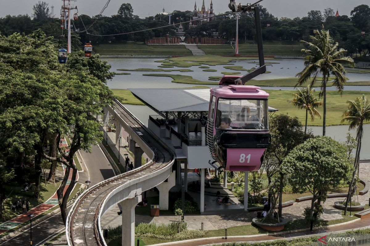 Menparekraf pantau kesiapan TMII jelang tahun baru