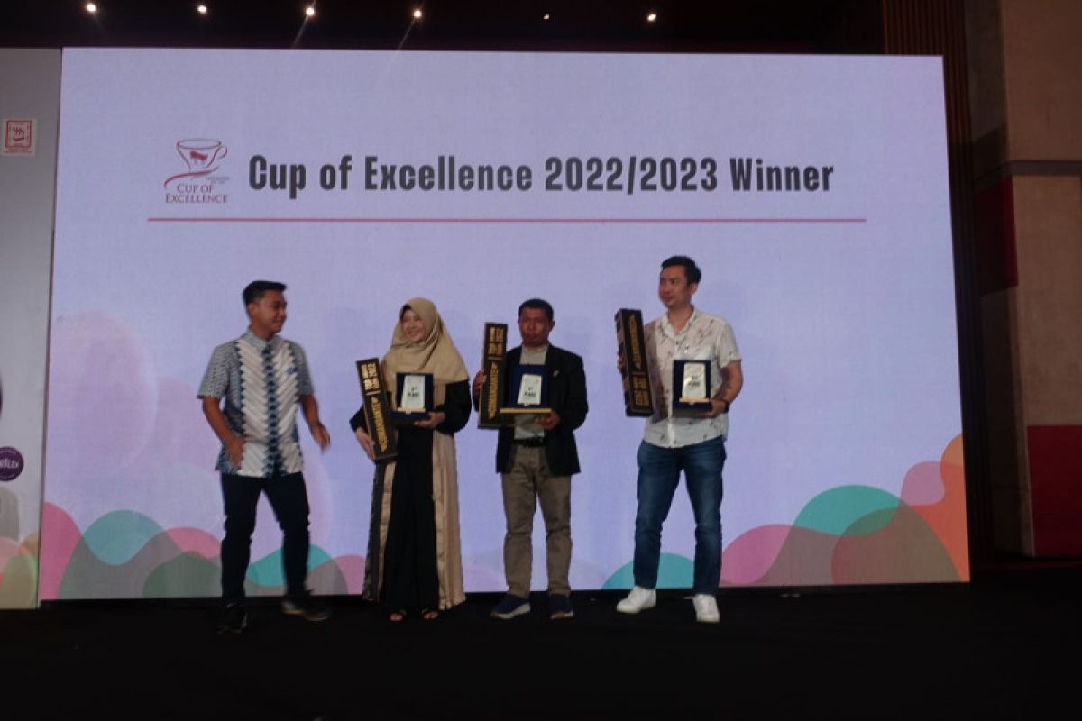 Kompetisi Cup of Excellence beri kesejahteraan ke petani kopi pemenang