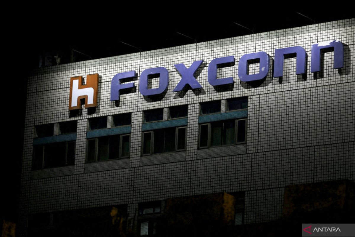 Taiwan akan denda Foxconn karena investasi di China
