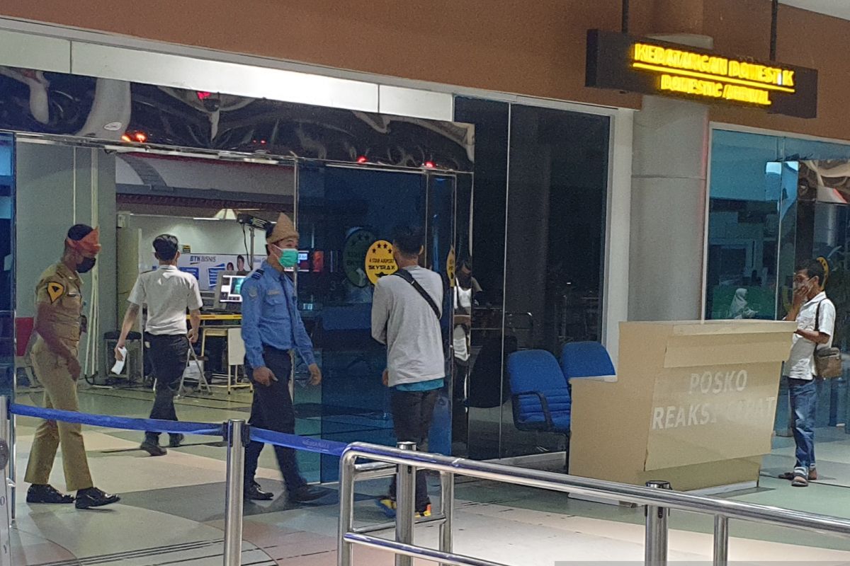 Masata apresiasi petugas Bandara SMB II kenakan tanjak