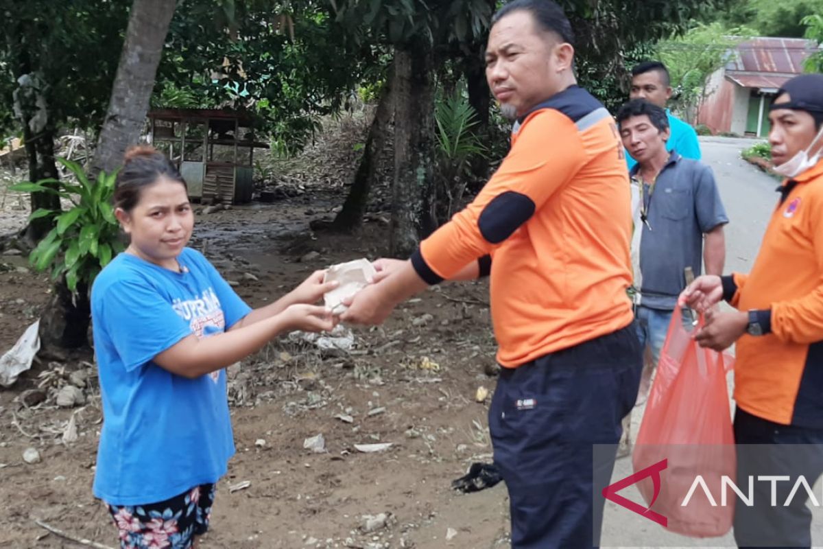 BPBD Gorontalo Utara salurkan bantuan ke warga terdampak banjir
