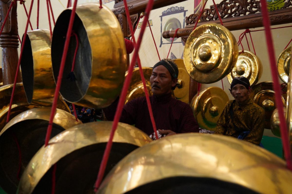 Bantul lestarikan budaya melalui pemberian gamelan bagi desa rintisan