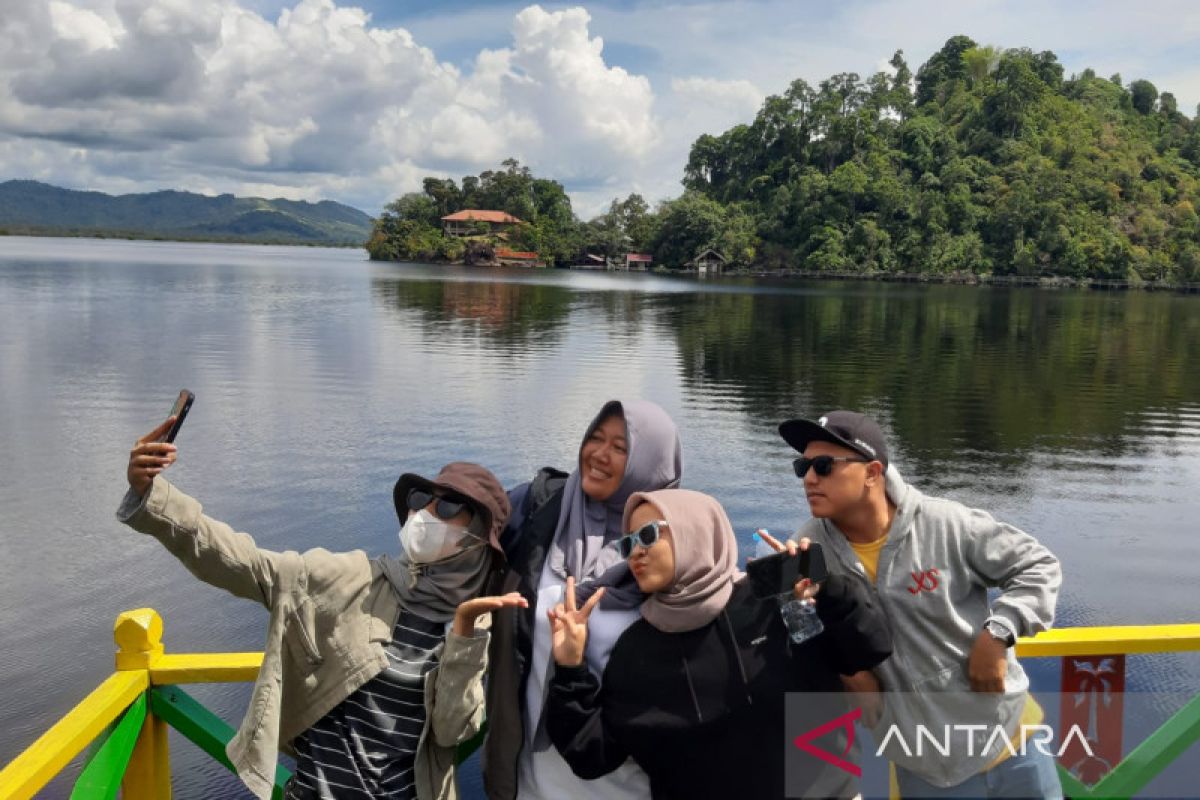 Danau Sentarum mempesona, masyarakat berdaya dan habitat terjaga