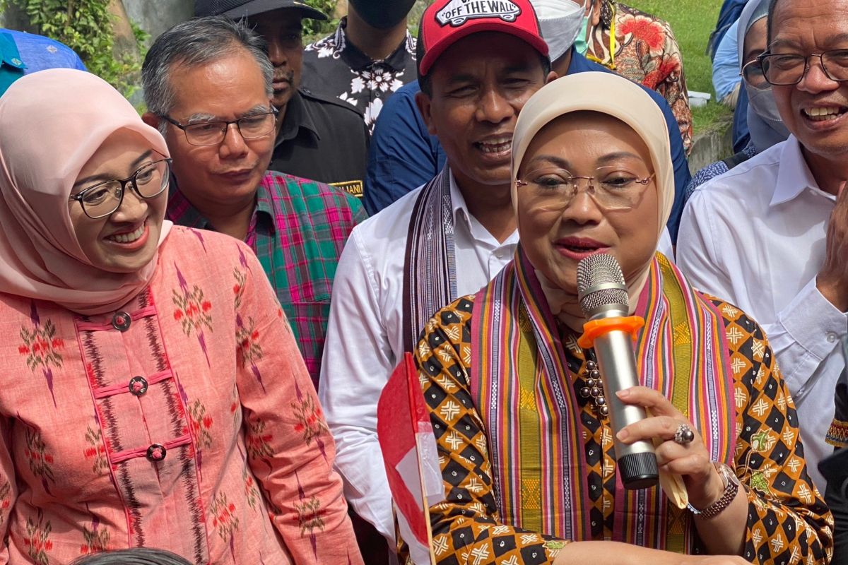 Menaker: Lombok Timur daerah asal PMI terbanyak di NTB