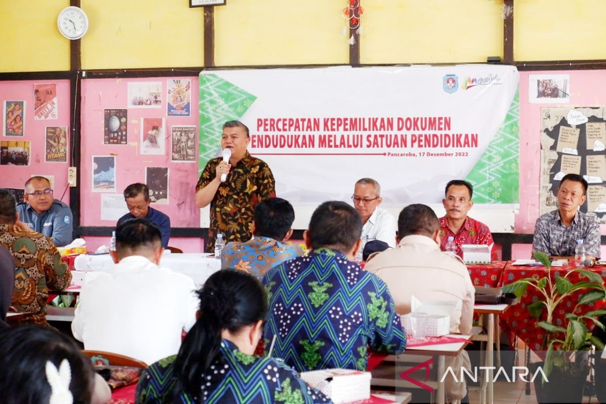 Pemkab Kubu Raya wajibkan masyarakat tertib adminduk