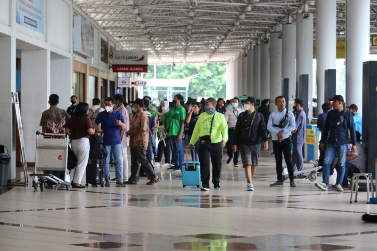 Diprediksi penumpang Bandara Juanda libur akhir Tahun 2022 naik 70 persen