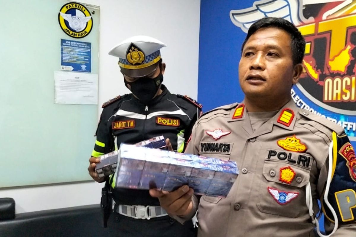Sat PJR Polda Lampung menyita 2,6 juta batang rokok ilegal