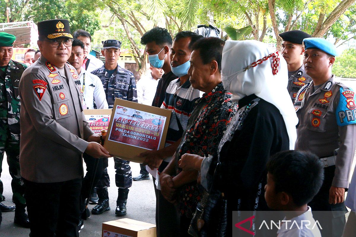 Forkompimda Gorontalo gelar vaksinasi COVID-19 di 45 titik