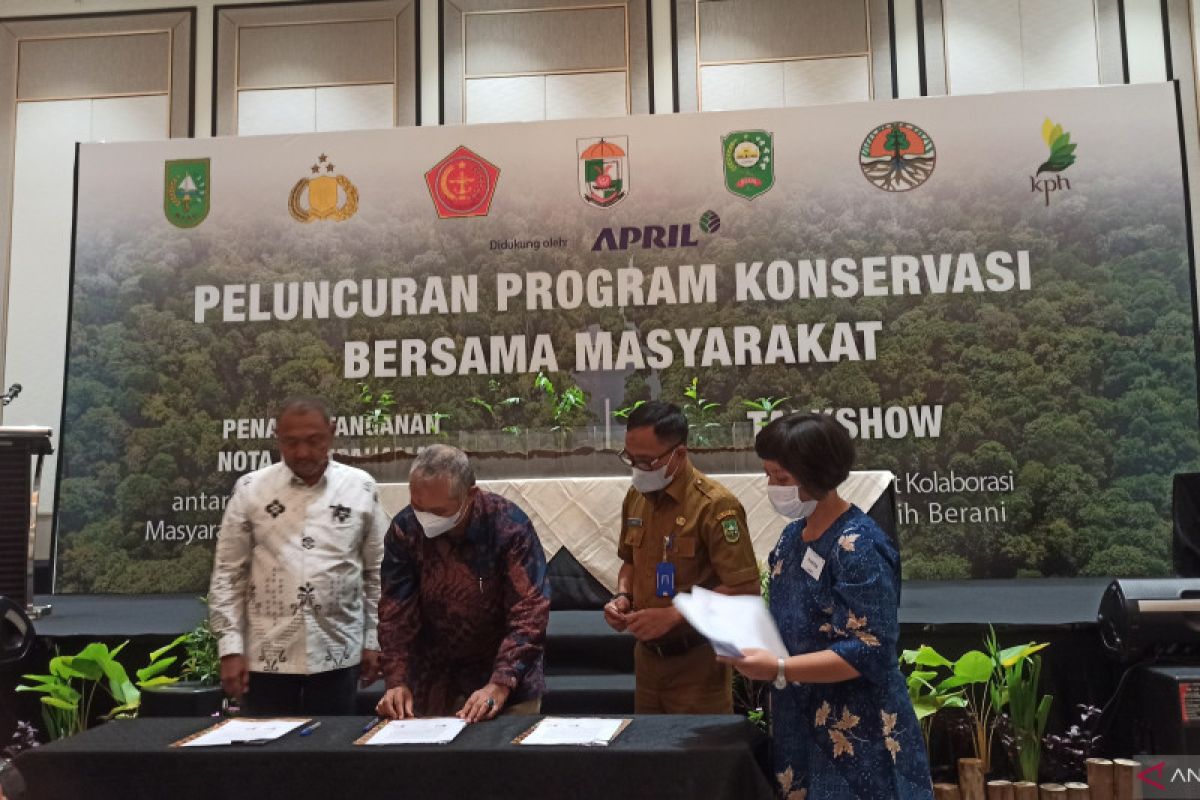 Didukung PT RAPP, DLHK Riau gandeng masyarakat dalam konservasi
