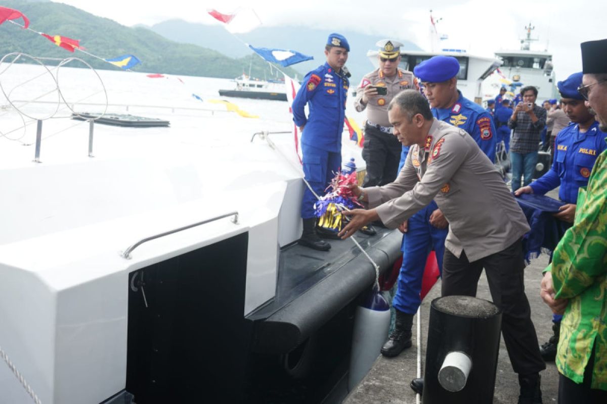 Polda operasikan tiga kapal di Maluku Utara
