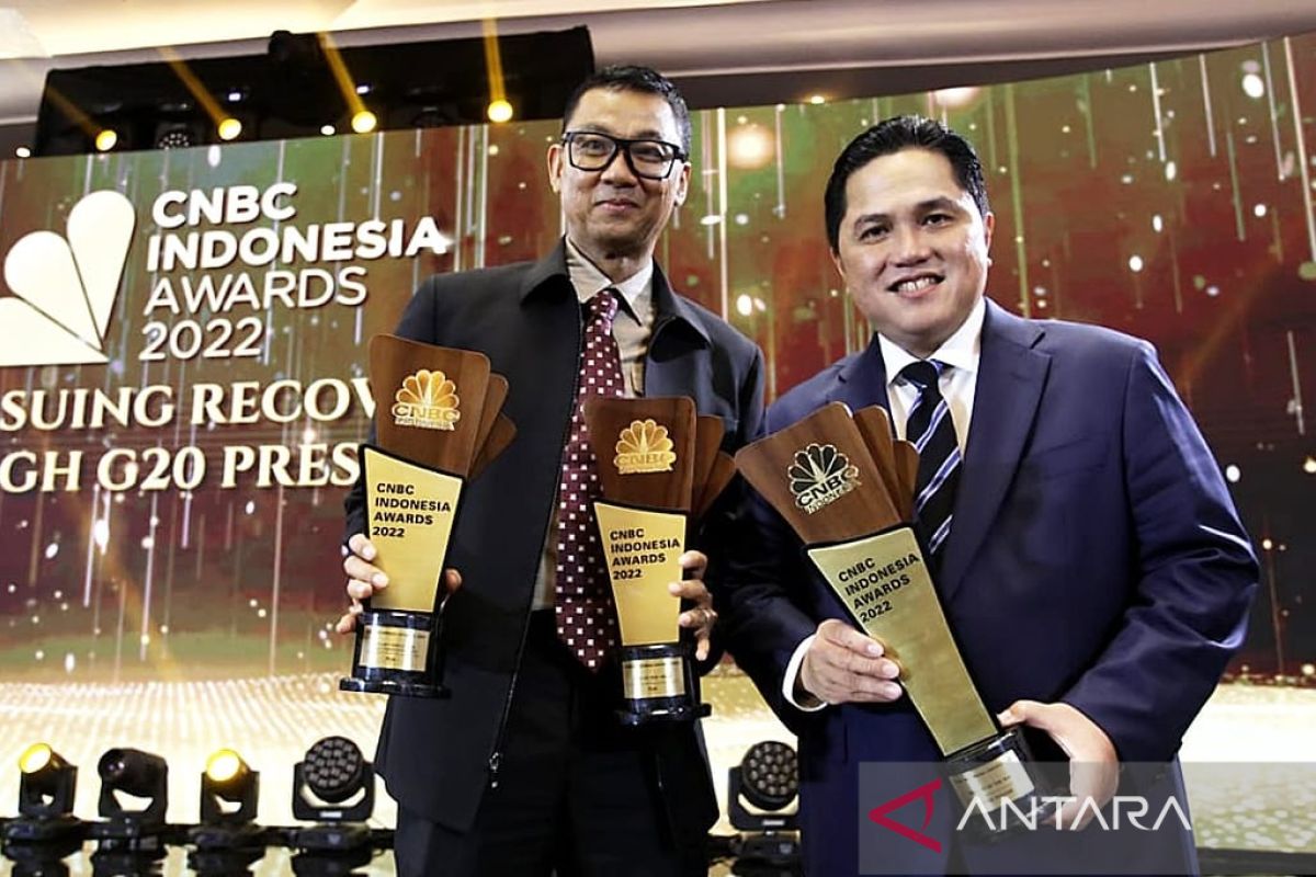 Dirut PLN dinobatkan jadi CEO of The Year