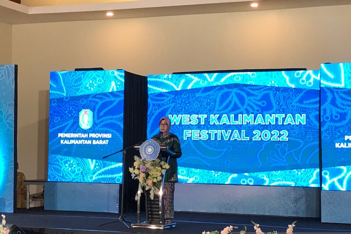 Dekranasda Kalbar promosikan produk kerajinan pada Festival West Kalimantan