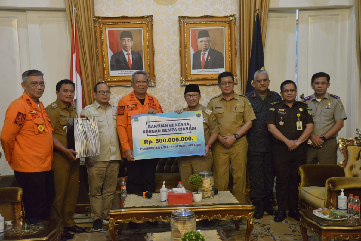 Pemkot Tangerang Selatan salurkan bantuan Rp500 juta ke warga Cianjur