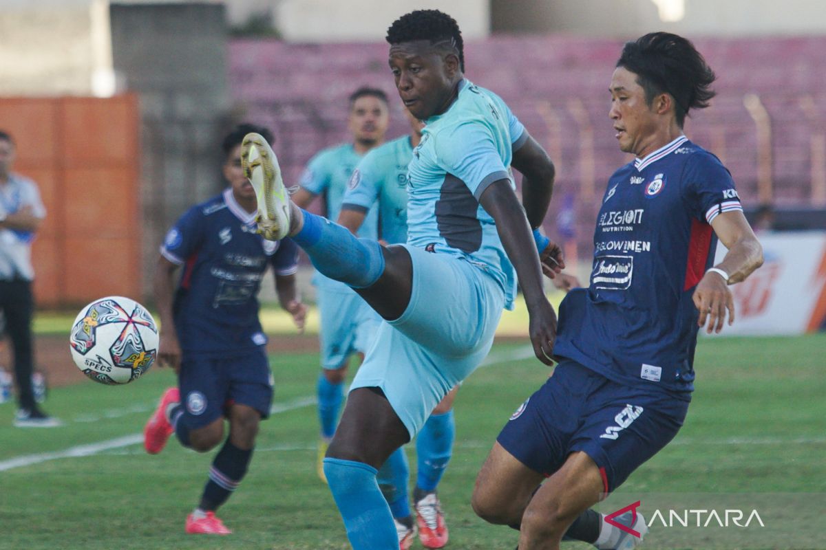 Liga 1: Madura United hentikan rentetan kemenangan Arema FC