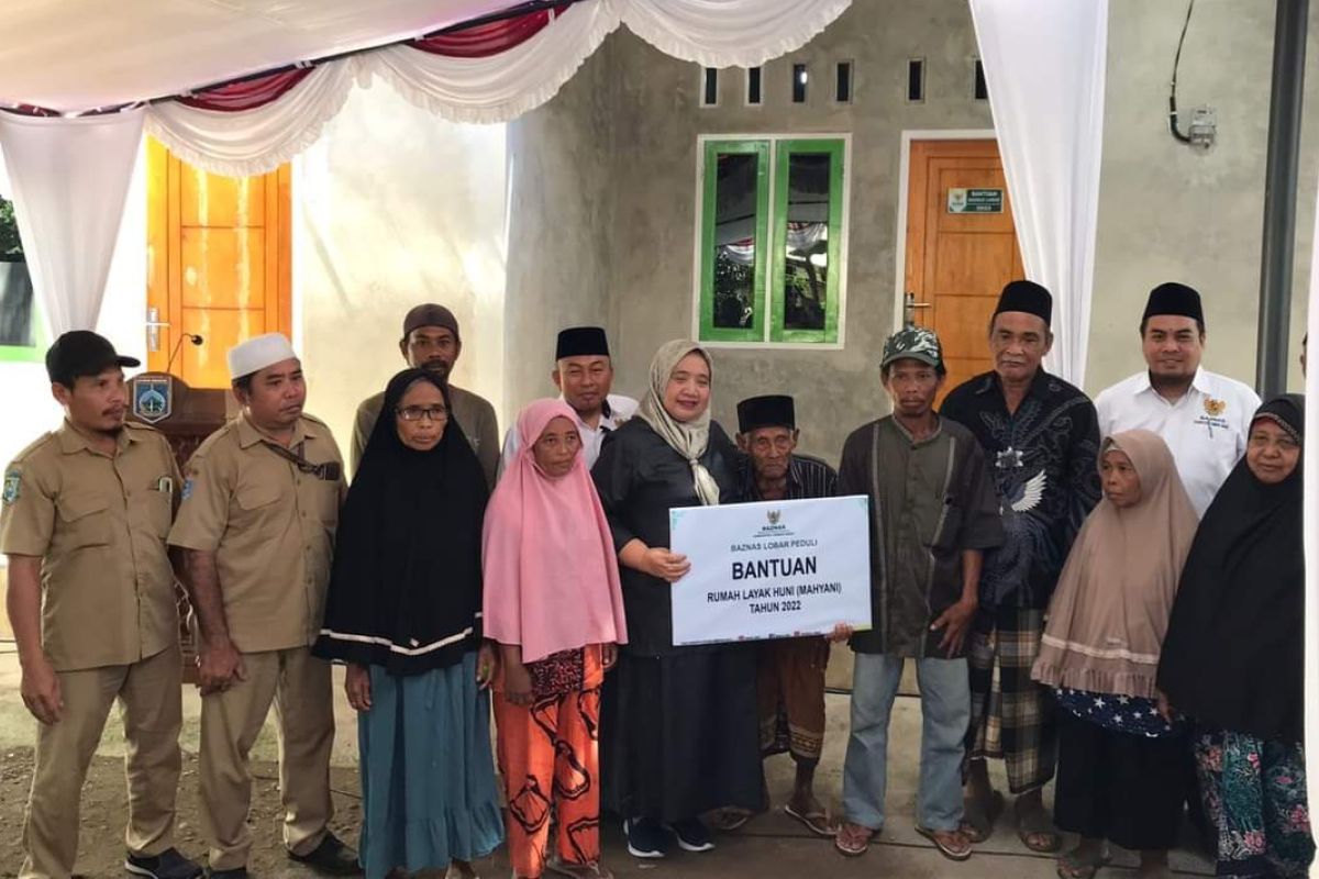 Baznas Lombok Barat bangun rumah warga miskin