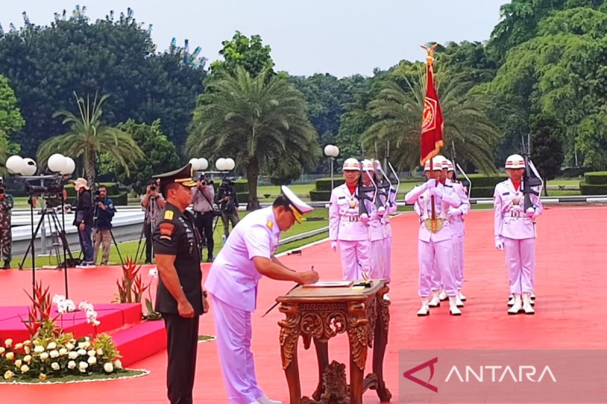 Jenderal Andika Perkasa serah terima jabatan Panglima TNI ke Laksamana Yudo Margono