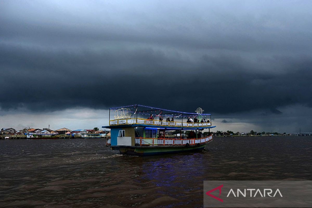 BMKG peringatkan potensi turun hujan lebat di sejumlah wilayah