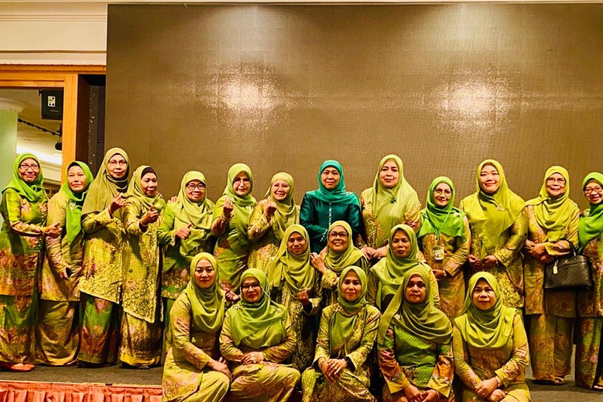 Gubernur Khofifah silaturahmi dengan Muslimat NU Malaysia