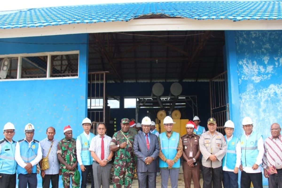 PT PLN Papua beri kado Natal bagi 750 pelanggan baru Distrik Kobagma