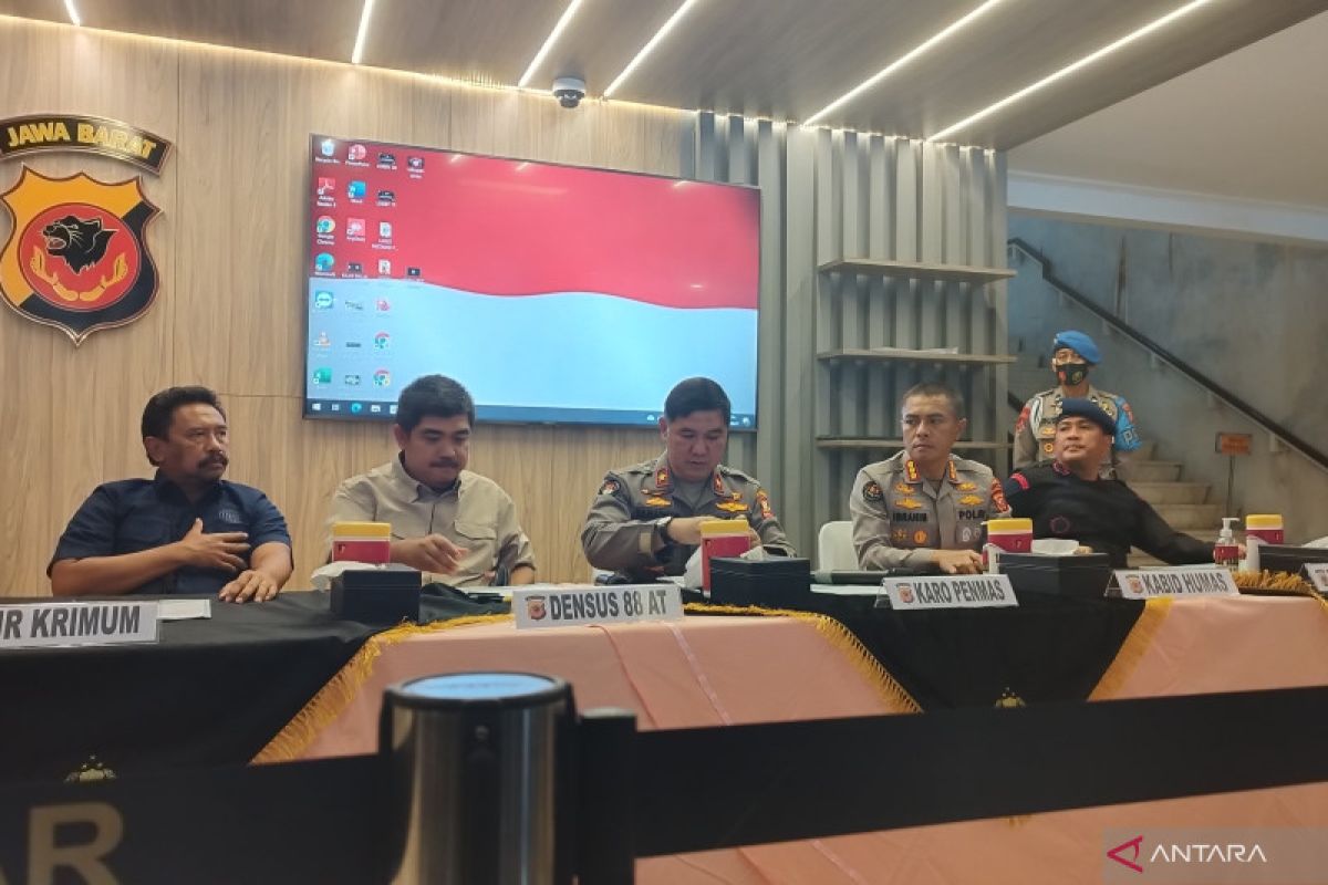 Densus tangkap 6 tersangka terorisme di Jabar terkait bom Astanaanyar