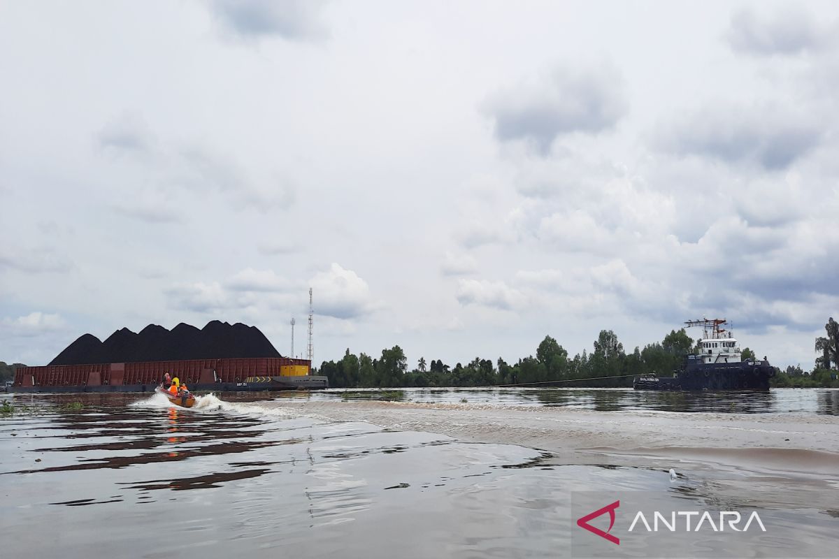 BMKG peringatkan gelombang tinggi mencapai empat meter di Laut Jawa