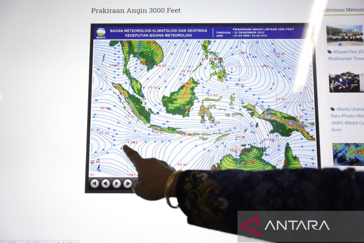 Kota Tangerang berpotensi hujan lebat saat natal hingga tahun baru