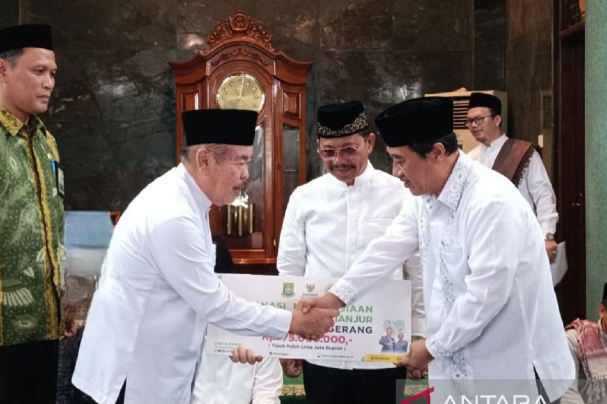 MUI Kota Tangerang salurkan bantuan Rp75 juta untuk perbaikan masjid di Cianjur
