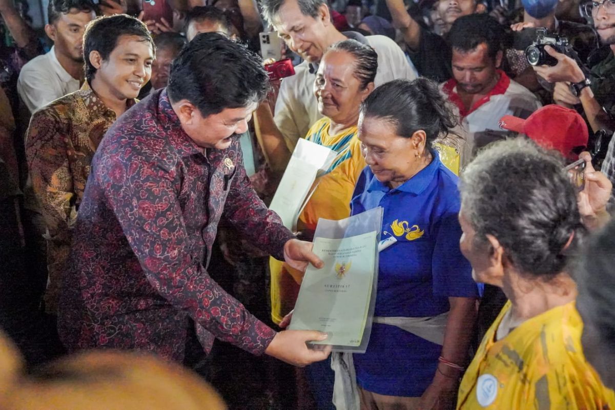 Menteri Agraria pastikan penyerahan sertifikat tanah Suku Anak Dalam