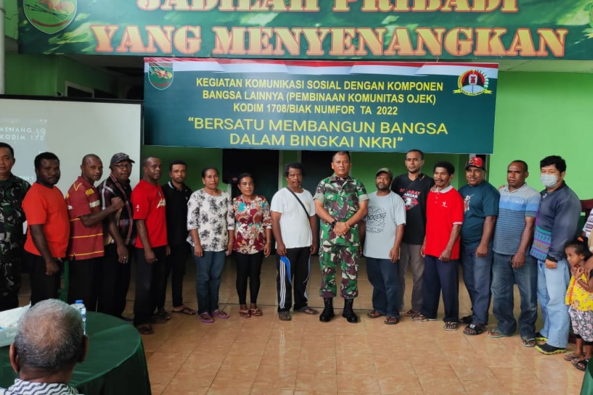 Kodim Biak Numfor gelar komsos dengan komunitas ojek