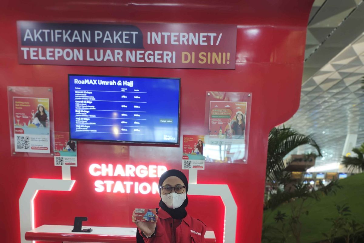 Bekali ibadah dan liburan ke luar negeri jadi makin nyaman dengan paket RoaMAX Telkomsel